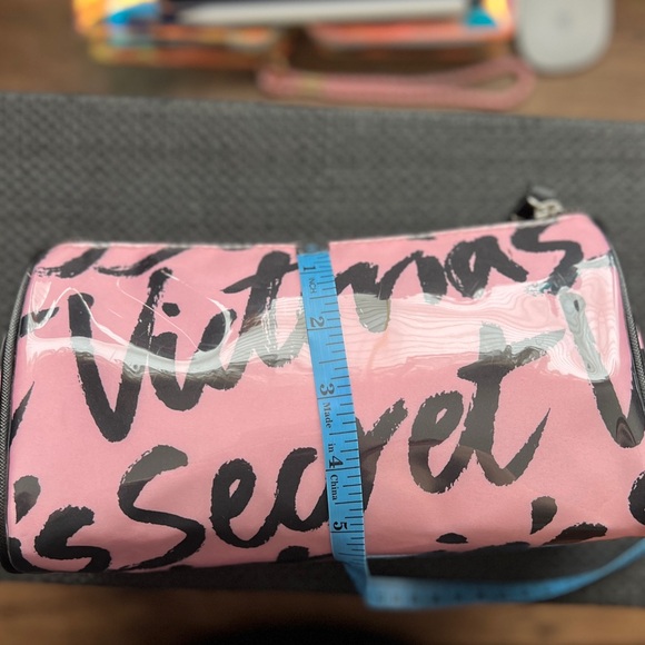 VICTORIA'S SECRET LARGE PINK SIGNATURE LOGO BEAUTY COSMETIC TRAVEL CASE BAG - Picture 13 of 13